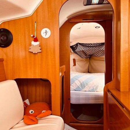 Surfbird Cozy Sailboat Escape Hotel Lisabona Exterior foto