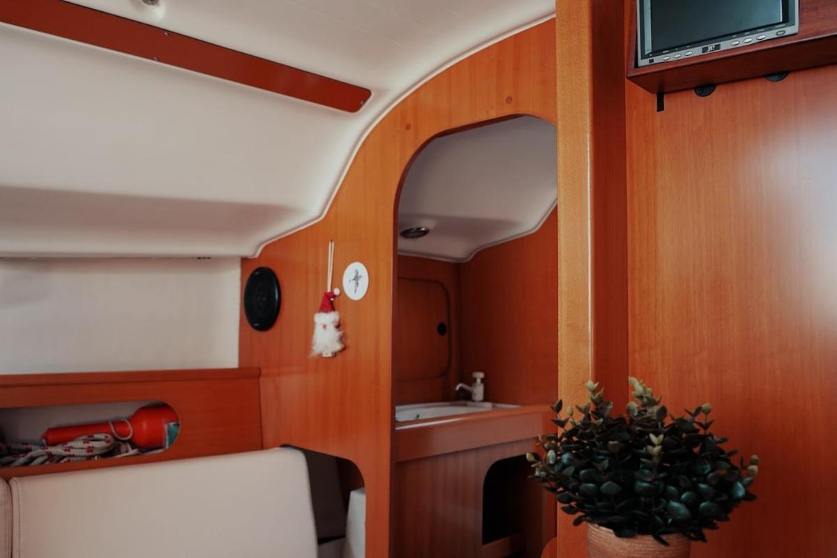 Surfbird Cozy Sailboat Escape Hotel Lisabona Exterior foto