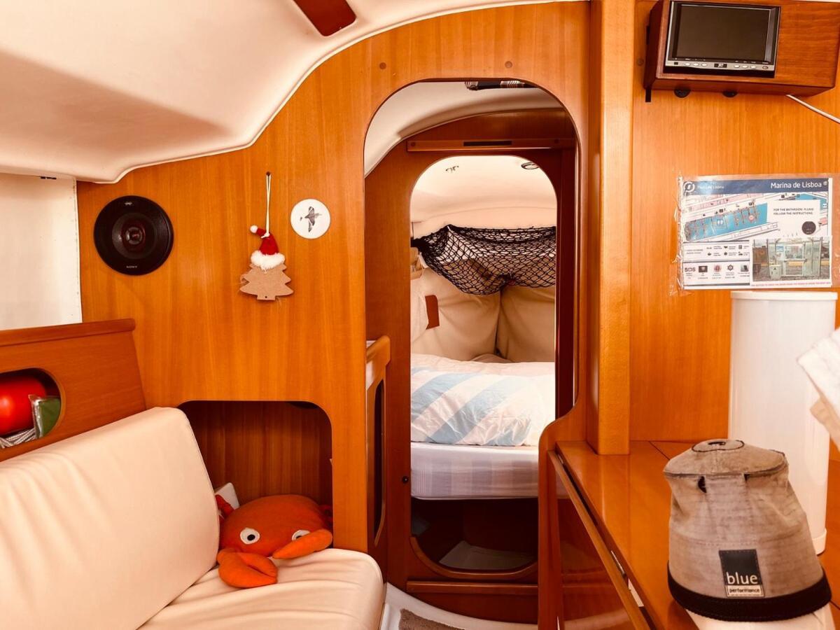 Surfbird Cozy Sailboat Escape Hotel Lisabona Exterior foto